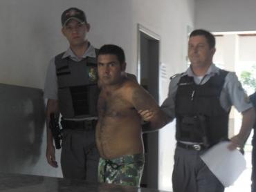 Acusado segundo a PM estava bastante emocionado por novamente ter sido preso