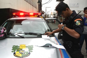 Depois de um coronel da PM, bandidos assaltam um policial rodovi�rio federal