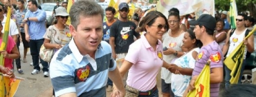 Mauro e Virginia durante a campanha eleitoral que elegeu o empresrio como prefeito de Cuiab