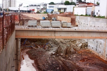 Obras na trincheira Santa Rosa seguem com cronograma atrasado