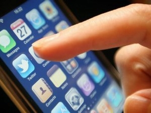 Testes mostraram que exposio excessiva  luz azul violeta pode causar danos aos olhos