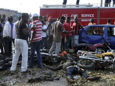 Explos�o atingiu esta��o rodovi�ria perto do centro de Abuja