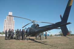 Totalmente modernizado, o Fennec transporta at� seis homens e pode ser equipado com metralhadoras e foguetes