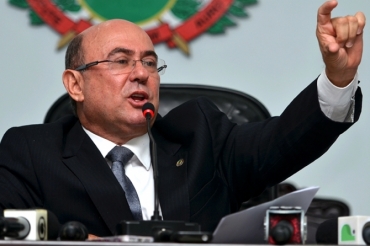 O deputado Jos Riva, alvo da Polcia Federal, na Operao Ararath