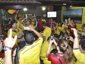 Torcedores colombianos tomaram as ruas da cidade em festa
