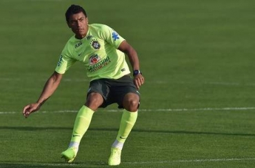 Paulinho deve ser o escolhido para o lugar de Luiz Gustavo