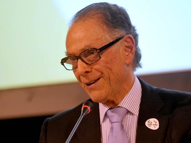 Deputado Rom�rio promete fazer den�ncias graves contra dirigente (foto) nesta ter�a, na C�mara