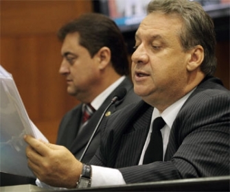 Romoaldo J�nior, l�der do Governo na Assembleia