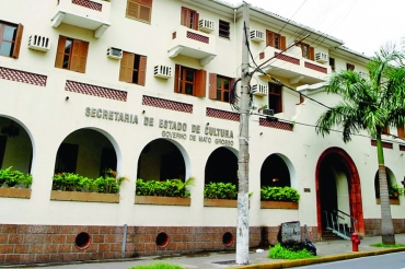 Fachada da Secretaria de Estado de Cultura: esquemas com verbas de projetos