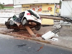 Acidente matou motorista de 32 anos na Avenida Historiador Rubens de Mendon�a, em Cuiab�.