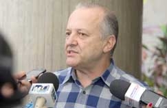 Otaviano Pivetta (PDT) disse em coletiva que a quebra de sigilos fiscal e bancrio dos adversrios  uma farsa