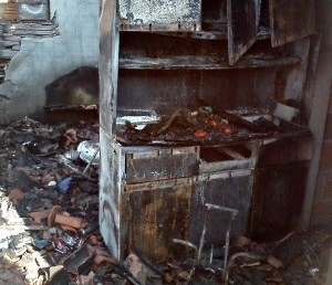 Mveis foram destrudos aps incndio
