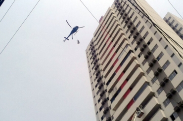 A operao de resgate dos moradores do Sunset Boulevard, ontem, durou quase nove horas