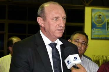 O ministro Neri Geller, que faz balano positivo de aes do Governo Federal