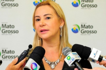 Ex-secretria da Setas, a primeira-dama Roseli Barbosa, autorizou pagamento de R$ 6,2 milhes
