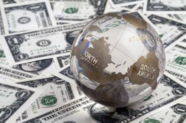 No plano mundial tambm houve piora do clima econmico