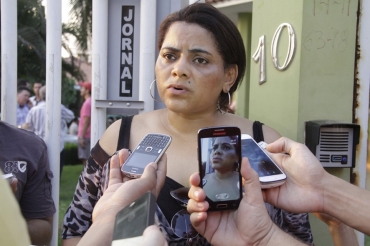 A delegada Anade Barros confirma sucidio, pois bilhetes e vdeo de despedida foram encontrados