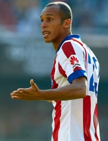 Miranda estaria entre os desejos do Barcelona