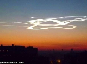 Rastro misterioso deixa residentes de cidade na Sibria curiosos: vni?