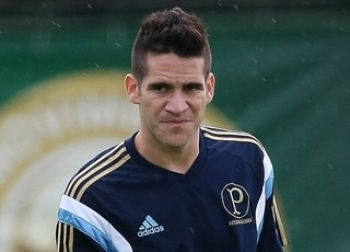 Marcelo Oliveira refora a lateral esquerda do Grmio em 2015