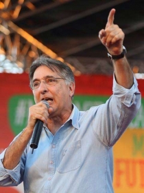 A procuradoria tambm pediu a realizao de ao de investigao judicial eleitoral de Pimentel