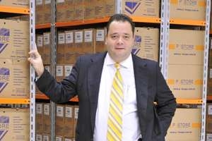 Paulo Srgio Carneiro chegou a vender lingerie antes de montar seu prprio negcio na rea de gesto de documentos