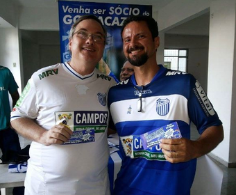 Torcedores adquiriram os primeiros carns de ingressos para o ano que vem