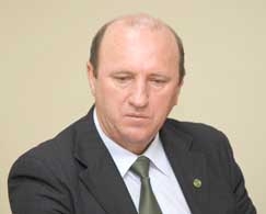 Neri Geller (PMDB), que foi nomeado em maro deste ano, dever deixar o Ministrio ainda esta semana