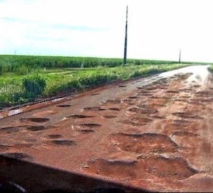 Caminhoneiro relatam levam horas para fazer percurso que antes era de 35 min