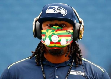 Puni��es a Marshawn Lynch ap�s multas por n�o falar com a imprensa irritaram torcedor