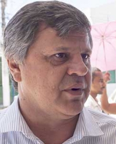O secretrio municipal de Servios Urbanos de Cuiab, Jos Roberto Stopa,  o responsvel pelo certame