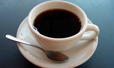 Consumo de trs a cinco xcaras dirias pode ajudar a manter sade das artrias  Leia mais sobre esse assunto em http://oglobo.globo.com/sociedade/saude/cafe-pode-ajudar-limpar-arterias-diz-estudo-15485296#ixzz3TMG73Mo9   1996 - 2015. Todos direitos