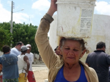 Quase 800 mil mulheres morrem por ano por falta de acesso a banheiros seguros e gua limpa