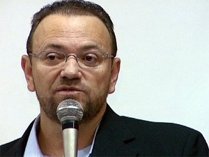 O deputado estadual Edinho Silva � um dos que se opuseram � transfer�ncia da Fatec para a Vila Virg�nia