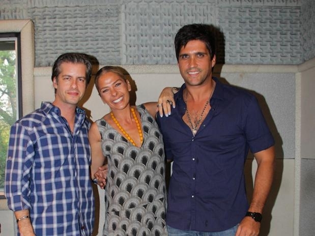 Eles foram entrevistados, ao vivo, pela apresentadora Adriane Galisteu, na tarde desta tera (18), em uma rdio paulista