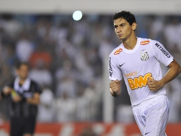 Ainda sem ter definido o futuro, Ganso tambm tem proposta do Grmio