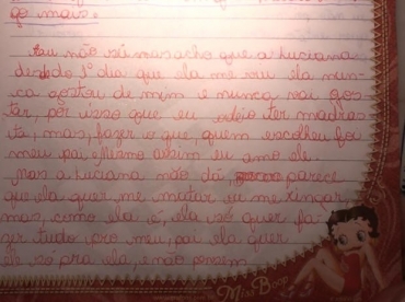 Adolescente diz em dirio que relacionamento com a madrasta era ruim