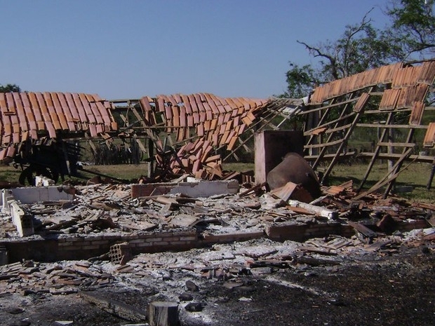 Fazenda teria sido incendiada por grileiros em 2011