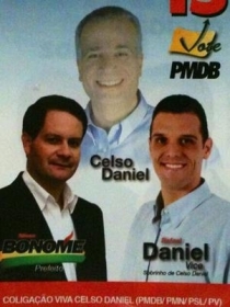 O prefeito morto em 2002 reaparece nas campanhas em Santo Andr� e chega a aparecer em santinho do candidato do PMDB