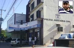 Transao entre policial e criminoso foi filmada pelo Gaeco, que ainda encontrou 14,5 quilos de droga