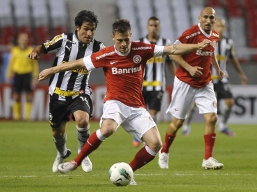 Equipe alvinegra vinha de tr�s vit�rias seguidas, mas caiu de rendimento nesta quinta