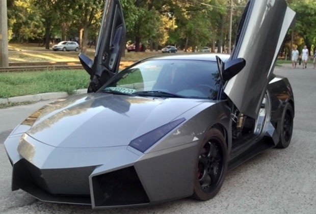 Mecnico de Odessa construiu uma rplica de Lamborghini Reventon usando a