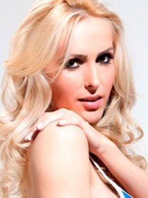 Amanda Santiago  nica transexual do Miss Bumbum 2012