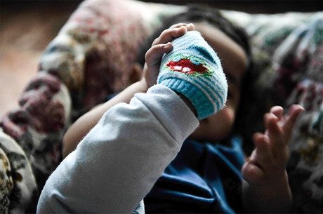 Procura por beb da raa branca  maior na lista geral de adoo