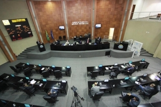 A matria, que foi votada em primeira discusso na sesso noturna, desta tera-feira (12).