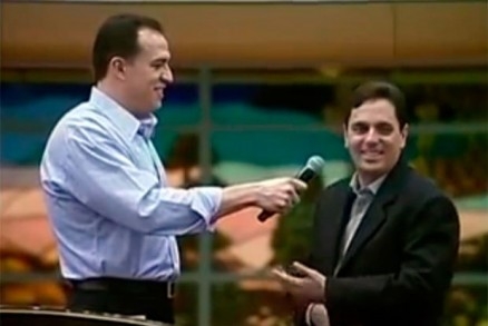 Pastor e bispo chegaram a rir a respeito de suas antigas 'aventuras'