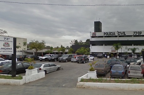 O jovem foi levado para a delegacia