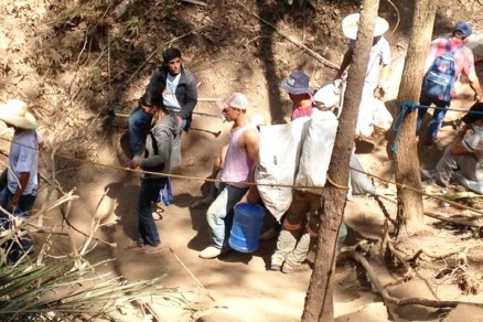 Prefeito afirmou que pessoas esto vindo de outros pases para garimpo em Pontes e Lacerda