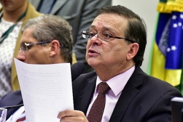 O relatrio aprovado foi elaborado pelo deputado federal Jovair Arantes