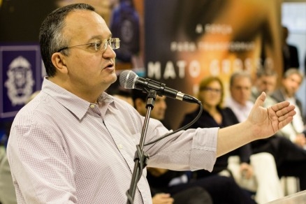 O governador Pedro Taques: esforo para encontrar meios de pagar a RGA